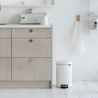 Мусорный бак с педалью newIcon 12л Brabantia 113789