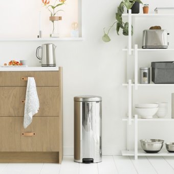 Мусорный бак с педалью newIcon 30л Brabantia 114366