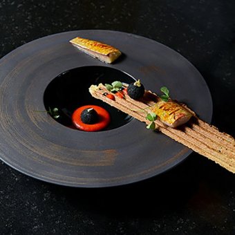 Тарелка с широким краем D=30,3 см REVOL 651570