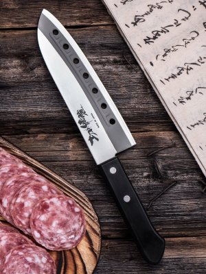 Универсальный кухонный нож сантоку Fuji Cutlery Narihira, рукоять термопластик FA-63