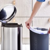 Мусорный бак с педалью newIcon 20л Brabantia 111907